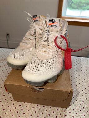 Off-White x Nike Cream White Sneakers with Red Zip Tie